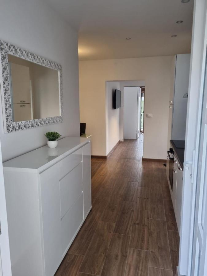 Angel Wing Apartmant Duće Екстериор снимка